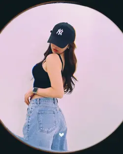 tellmewhosthatgirl