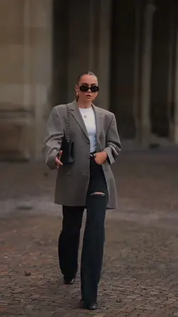 MODEL🤍