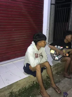 sad |
