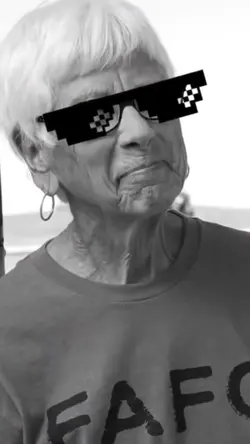 Gangster granny!