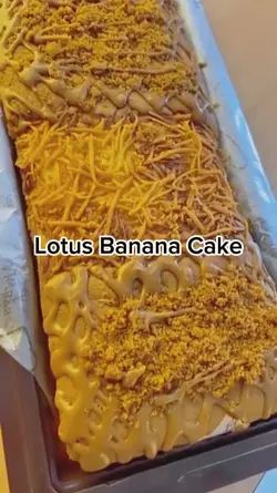 Lotus Banana Cake