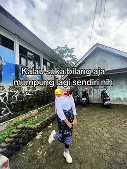 MUMPUNG LAGI SENDIRI