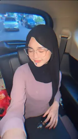 cinta merah jambu