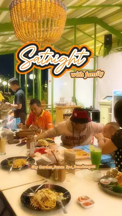 Bersama keluarga