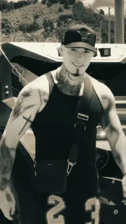 Elevate walking man 