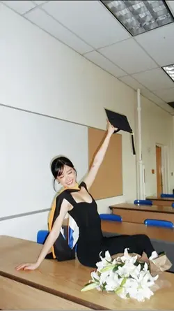 1 ảnh tốt nghiệp
