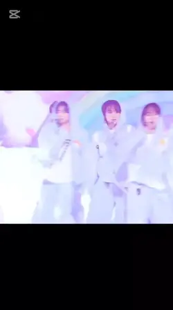 다른 늑대들이 물어가기 전에 정신차려
