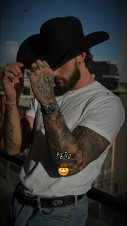 Peão todo tatuado