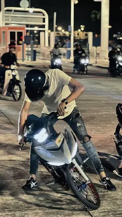 Ayuh - Kmy Kmo