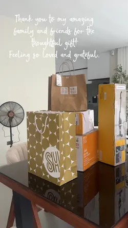 UNBOXING GIFTS 