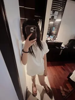 mẫu 1 ảnh mờ nhòe.