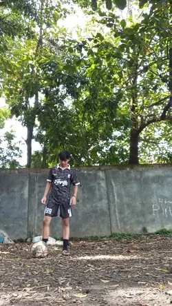 juggling bola