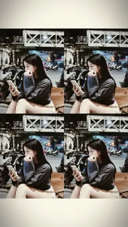 Khung 4 ảnh