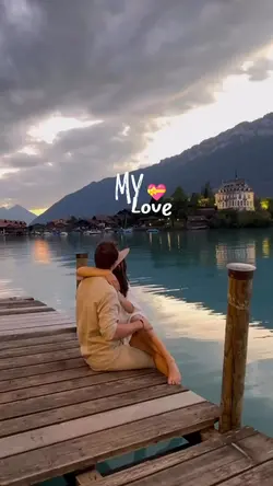 COUPLE MOMENT