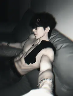 dark aesthetic 