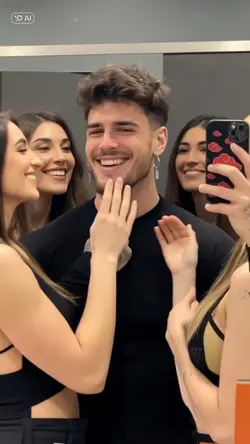 AI Fake more girl