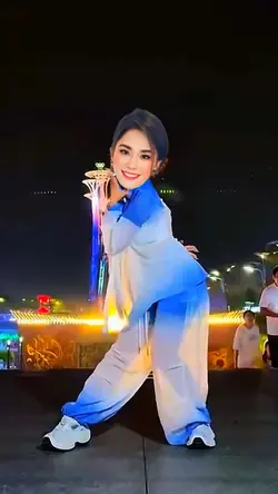 GHÉP MẶT 