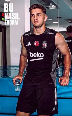 yakisiklilik=SEMIH 