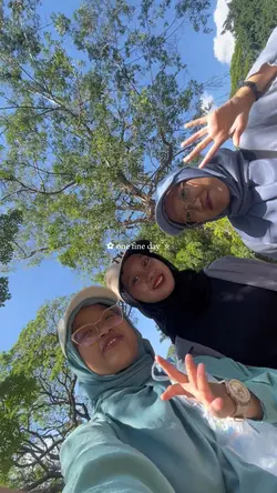 vlog with friends