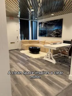 Clean office 