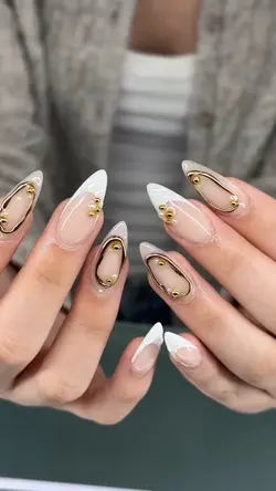 NAILS 