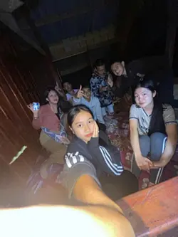 ເພື່ອນ=ຄວາມສຸກ