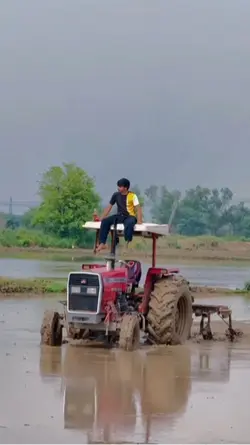 Tractor Slowmotion