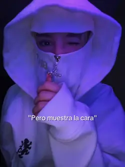 Muestra la cara?