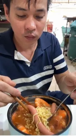 Ăn mì 