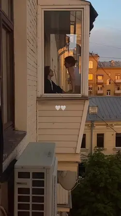 1 video couple