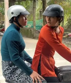 Đi tìm anh/chị hai