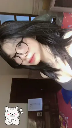 Up chin 🤍😭