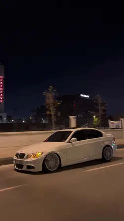E9040