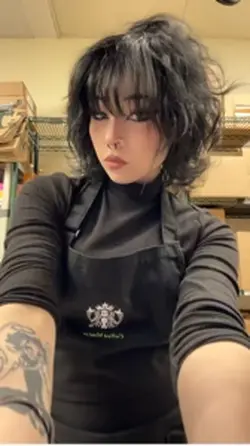 Goth dance 🧛🏻‍♀️