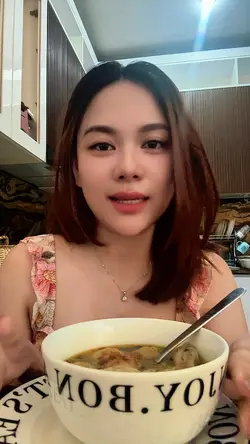 Review makan 🥰