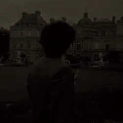 المصمم حسين