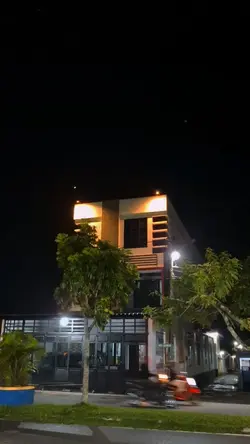 pekerja keraas ngk