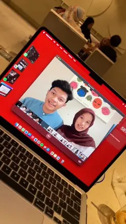 trend keluar layar