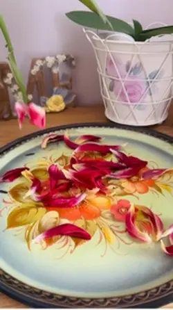 Flower petals🌸