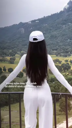 Không ngắm được bình