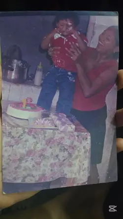 mamá B