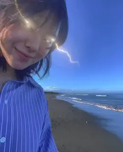 lightning eyes