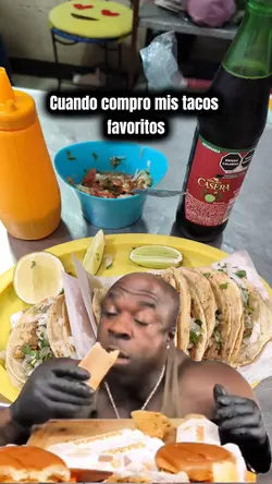 comiendo