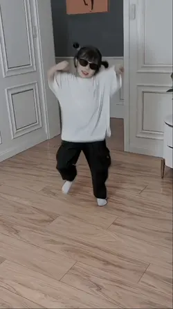 mentahan bocil joget