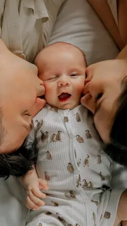 Baby sneezing trend