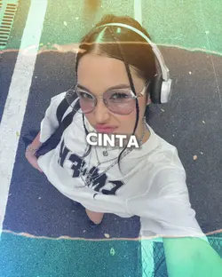 cinta merah jambu