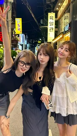 lia Ade nona makin 