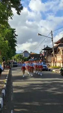 slowmo gerak jalan