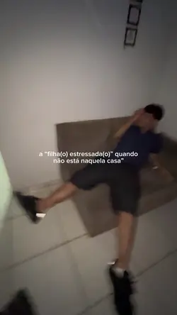 a filha estressada
