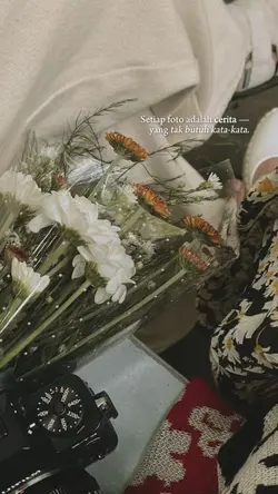 Setiap foto adalah 